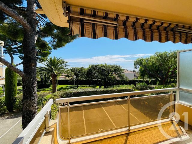 Appartement F2 à louer - 2 pièces - 47.11 m2 - BANDOL - 83 - PROVENCE-ALPES-COTE-D-AZUR - Century 21 Immobilière Charlemagne