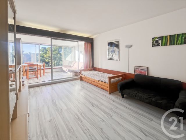 Appartement F1 à vendre - 1 pièce - 35.0 m2 - BANDOL - 83 - PROVENCE-ALPES-COTE-D-AZUR - Century 21 Immobilière Charlemagne