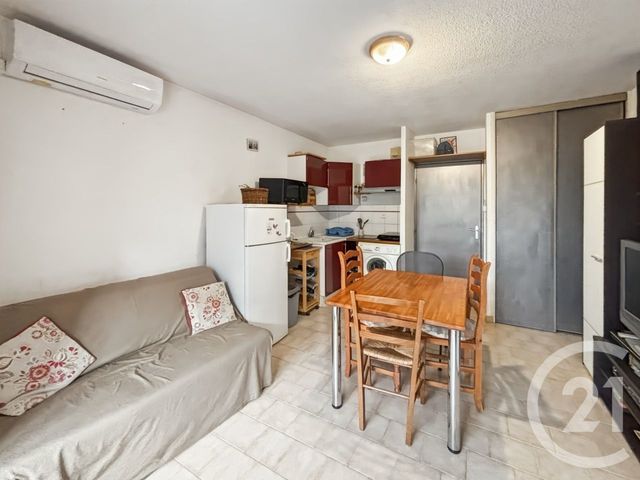 Appartement Studio Cabine à vendre - 1 pièce - 21.44 m2 - SANARY SUR MER - 83 - PROVENCE-ALPES-COTE-D-AZUR - Century 21 Immobilière Charlemagne
