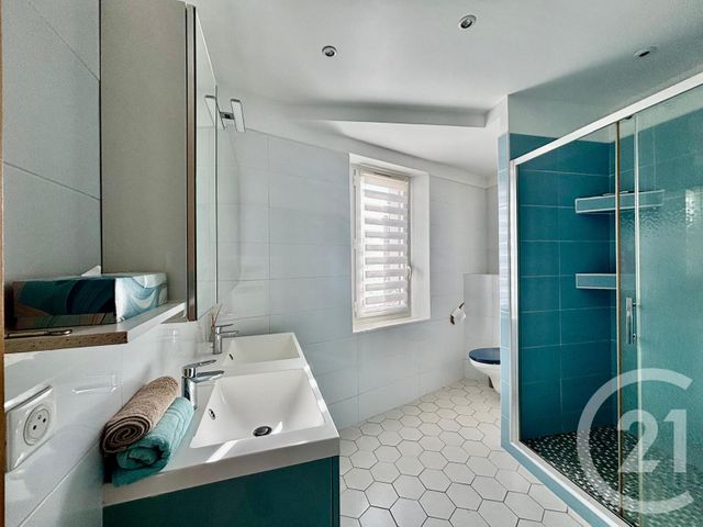 Appartement T4 à vendre - 4 pièces - 75.0 m2 - BANDOL - 83 - PROVENCE-ALPES-COTE-D-AZUR - Century 21 Immobilière Charlemagne