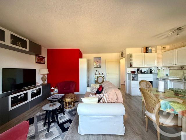 Appartement T3 à vendre - 3 pièces - 65.0 m2 - LE BEAUSSET - 83 - PROVENCE-ALPES-COTE-D-AZUR - Century 21 Immobilière Charlemagne