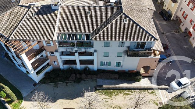 Appartement T3 à vendre - 3 pièces - 65.0 m2 - LE BEAUSSET - 83 - PROVENCE-ALPES-COTE-D-AZUR - Century 21 Immobilière Charlemagne