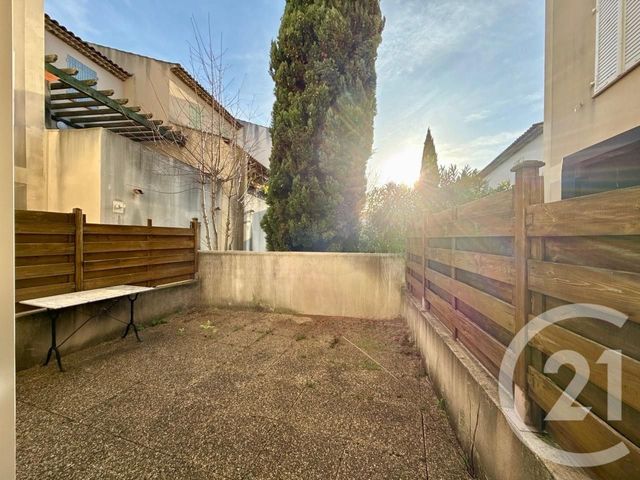 Appartement T3 à vendre - 3 pièces - 65.0 m2 - LE BEAUSSET - 83 - PROVENCE-ALPES-COTE-D-AZUR - Century 21 Immobilière Charlemagne