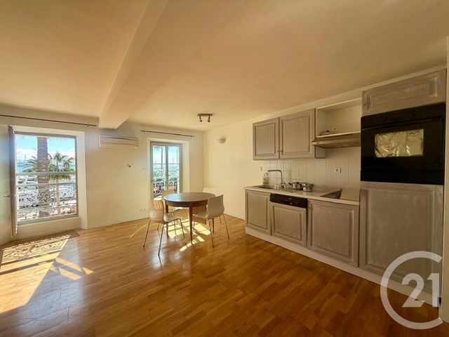 Appartement à vendre - 2 pièces - 43.0 m2 - BANDOL - 83 - PROVENCE-ALPES-COTE-D-AZUR - Century 21 Immobilière Charlemagne