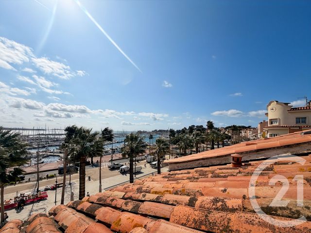 Appartement T4 à vendre - 4 pièces - 56.51 m2 - BANDOL - 83 - PROVENCE-ALPES-COTE-D-AZUR - Century 21 Immobilière Charlemagne