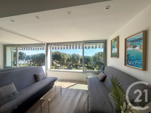 Appartement T2 à louer - 2 pièces - 34.6 m2 - BANDOL - 83 - PROVENCE-ALPES-COTE-D-AZUR - Century 21 Immobilière Charlemagne