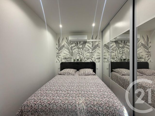 Appartement T2 à louer - 2 pièces - 34.6 m2 - BANDOL - 83 - PROVENCE-ALPES-COTE-D-AZUR - Century 21 Immobilière Charlemagne