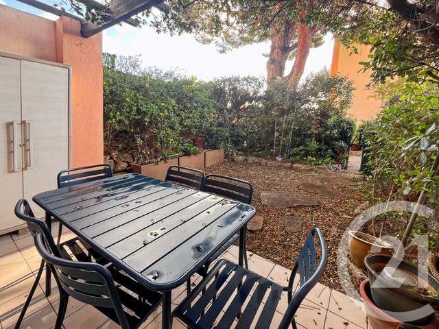 Appartement F1 à vendre - 1 pièce - 22.68 m2 - BANDOL - 83 - PROVENCE-ALPES-COTE-D-AZUR - Century 21 Immobilière Charlemagne