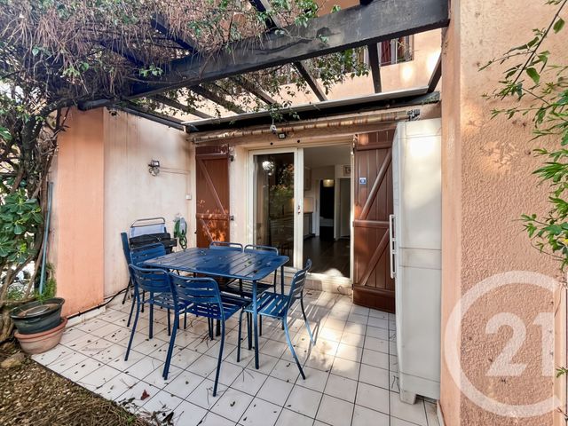 Appartement F1 à vendre - 1 pièce - 22.68 m2 - BANDOL - 83 - PROVENCE-ALPES-COTE-D-AZUR - Century 21 Immobilière Charlemagne