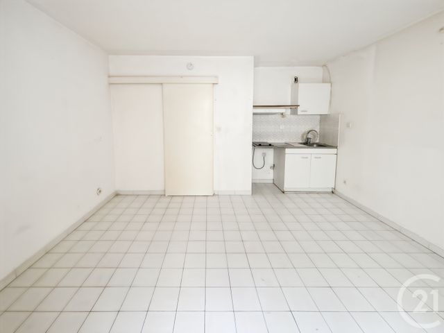 Appartement F1 bis à vendre - 2 pièces - 32.63 m2 - BANDOL - 83 - PROVENCE-ALPES-COTE-D-AZUR - Century 21 Immobilière Charlemagne