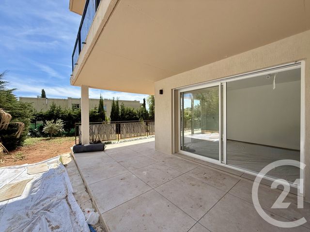 Appartement T4 à vendre - 4 pièces - 155.0 m2 - BANDOL - 83 - PROVENCE-ALPES-COTE-D-AZUR - Century 21 Immobilière Charlemagne