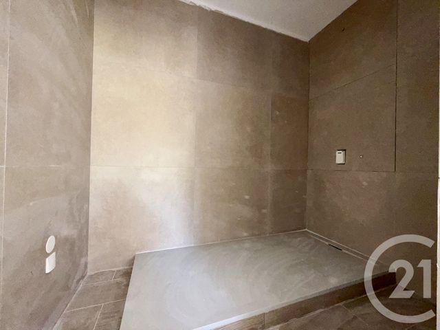 Appartement T4 à vendre - 4 pièces - 155.0 m2 - BANDOL - 83 - PROVENCE-ALPES-COTE-D-AZUR - Century 21 Immobilière Charlemagne