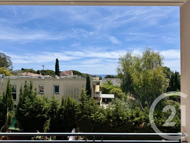Appartement T4 à vendre - 4 pièces - 155.0 m2 - BANDOL - 83 - PROVENCE-ALPES-COTE-D-AZUR - Century 21 Immobilière Charlemagne