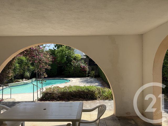 maison à vendre - 5 pièces - 197.39 m2 - BANDOL - 83 - PROVENCE-ALPES-COTE-D-AZUR - Century 21 Immobilière Charlemagne
