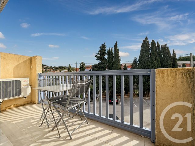 Appartement T2 à vendre - 2 pièces - 28.3 m2 - BANDOL - 83 - PROVENCE-ALPES-COTE-D-AZUR - Century 21 Immobilière Charlemagne