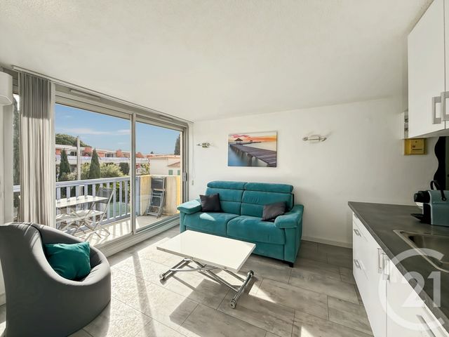 Appartement T2 à vendre - 2 pièces - 28.3 m2 - BANDOL - 83 - PROVENCE-ALPES-COTE-D-AZUR - Century 21 Immobilière Charlemagne
