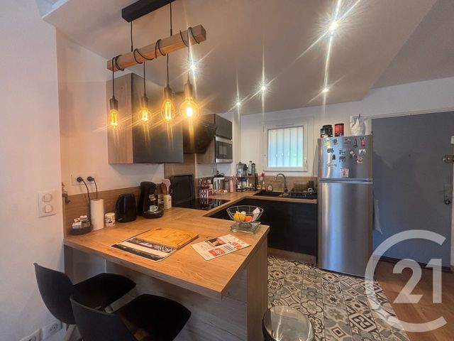 Appartement à vendre - 2 pièces - 55.0 m2 - BANDOL - 83 - PROVENCE-ALPES-COTE-D-AZUR - Century 21 Immobilière Charlemagne