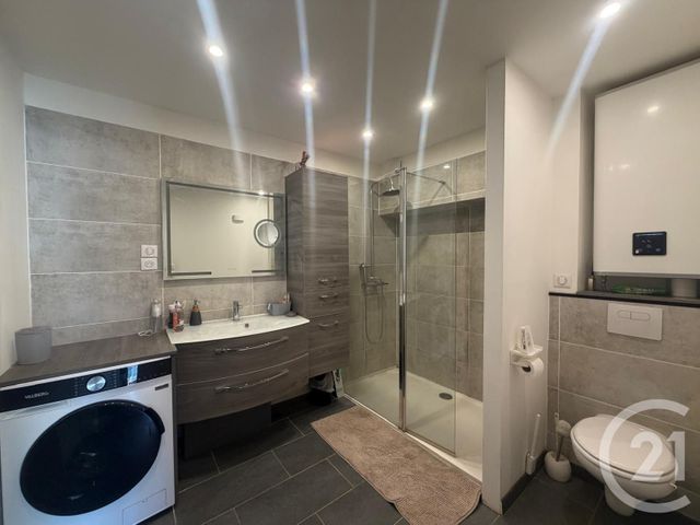 Appartement à vendre - 2 pièces - 55.0 m2 - BANDOL - 83 - PROVENCE-ALPES-COTE-D-AZUR - Century 21 Immobilière Charlemagne