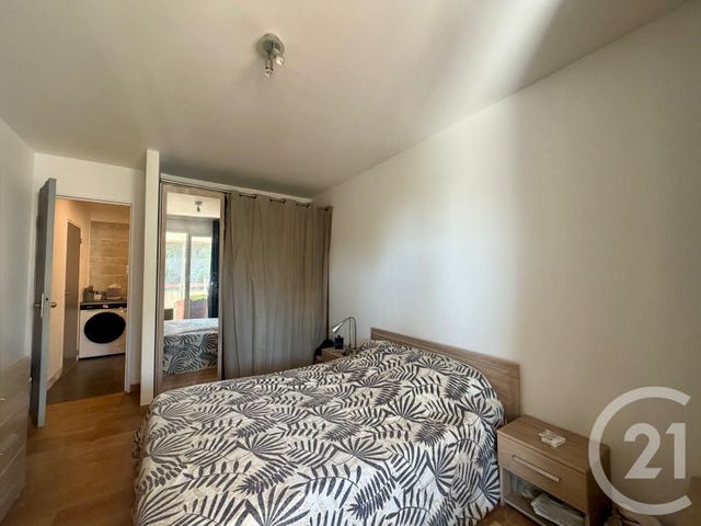Appartement à vendre - 2 pièces - 55.0 m2 - BANDOL - 83 - PROVENCE-ALPES-COTE-D-AZUR - Century 21 Immobilière Charlemagne