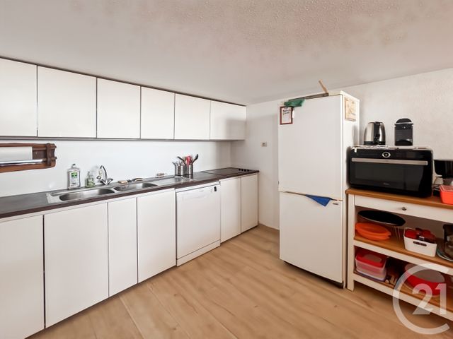 Appartement F2 à vendre - 3 pièces - 47.0 m2 - BANDOL - 83 - PROVENCE-ALPES-COTE-D-AZUR - Century 21 Immobilière Charlemagne