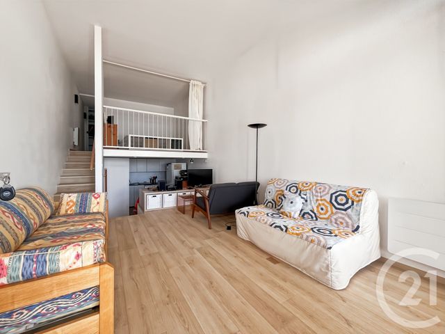 Appartement F2 à vendre - 3 pièces - 47.0 m2 - BANDOL - 83 - PROVENCE-ALPES-COTE-D-AZUR - Century 21 Immobilière Charlemagne