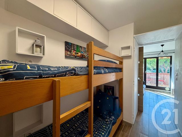 Appartement Studio Cabine à vendre - 1 pièce - 19.67 m2 - BANDOL - 83 - PROVENCE-ALPES-COTE-D-AZUR - Century 21 Immobilière Charlemagne