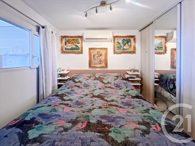 Appartement F1 à vendre - 1 pièce - 42.0 m2 - BANDOL - 83 - PROVENCE-ALPES-COTE-D-AZUR - Century 21 Immobilière Charlemagne
