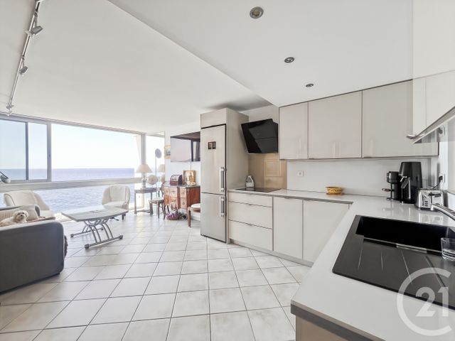 Appartement F1 à vendre - 1 pièce - 42.0 m2 - BANDOL - 83 - PROVENCE-ALPES-COTE-D-AZUR - Century 21 Immobilière Charlemagne