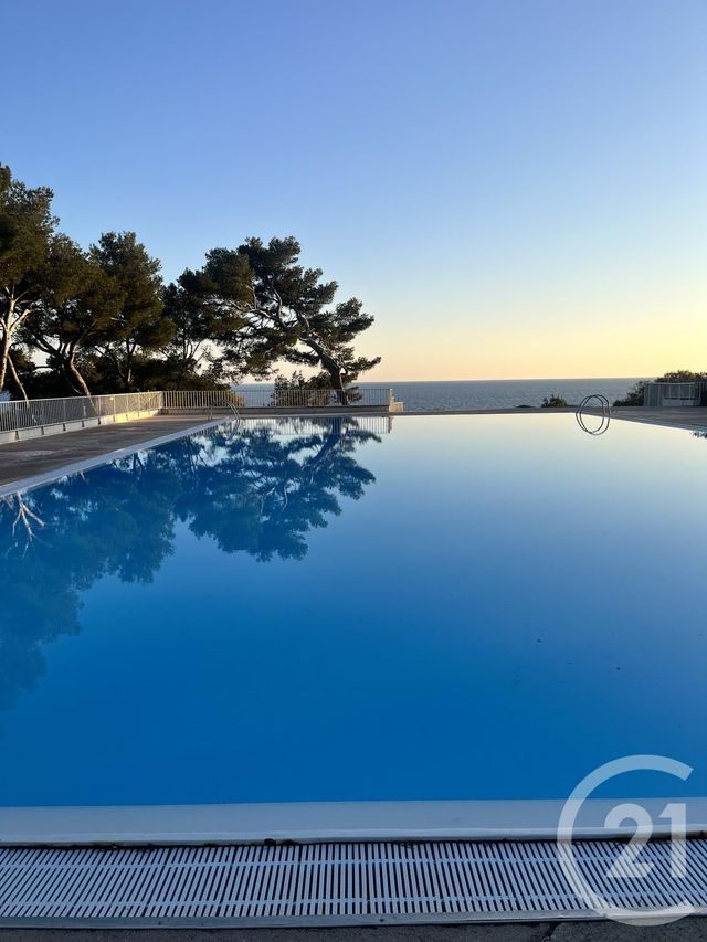 Appartement F1 à vendre - 1 pièce - 42.0 m2 - BANDOL - 83 - PROVENCE-ALPES-COTE-D-AZUR - Century 21 Immobilière Charlemagne