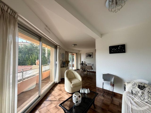 Appartement T2 à vendre - 2 pièces - 46.91 m2 - BANDOL - 83 - PROVENCE-ALPES-COTE-D-AZUR - Century 21 Immobilière Charlemagne