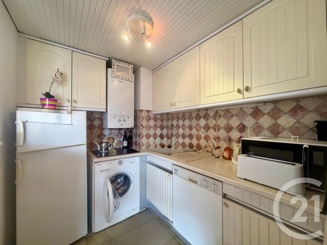Appartement T2 à vendre - 2 pièces - 46.91 m2 - BANDOL - 83 - PROVENCE-ALPES-COTE-D-AZUR - Century 21 Immobilière Charlemagne