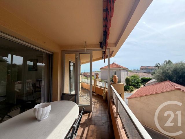 Appartement T2 à vendre - 2 pièces - 46.91 m2 - BANDOL - 83 - PROVENCE-ALPES-COTE-D-AZUR - Century 21 Immobilière Charlemagne