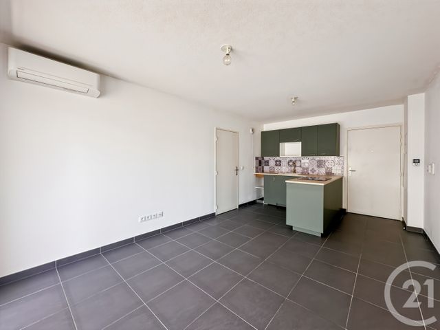 Appartement F2 à louer - 2 pièces - 39.02 m2 - LA SEYNE SUR MER - 83 - PROVENCE-ALPES-COTE-D-AZUR - Century 21 Immobilière Charlemagne