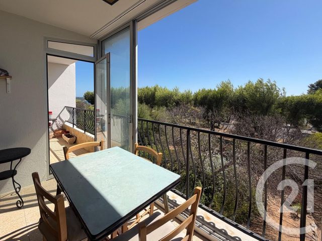 Appartement à vendre - 3 pièces - 59.12 m2 - BANDOL - 83 - PROVENCE-ALPES-COTE-D-AZUR - Century 21 Immobilière Charlemagne