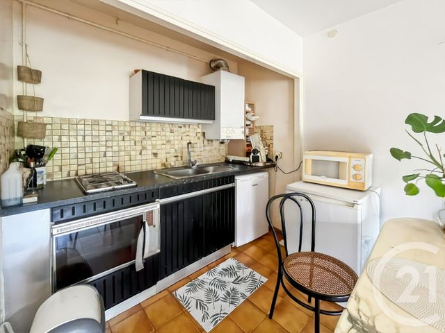 Appartement F1 à vendre - 2 pièces - 29.59 m2 - BANDOL - 83 - PROVENCE-ALPES-COTE-D-AZUR - Century 21 Immobilière Charlemagne