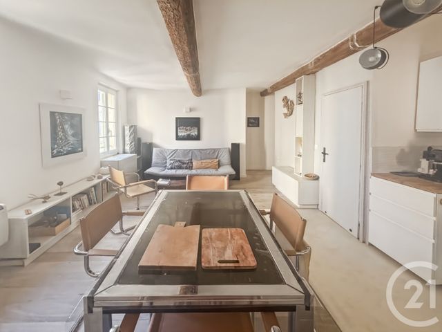 Appartement F3 à vendre - 3 pièces - 62.48 m2 - BANDOL - 83 - PROVENCE-ALPES-COTE-D-AZUR - Century 21 Immobilière Charlemagne