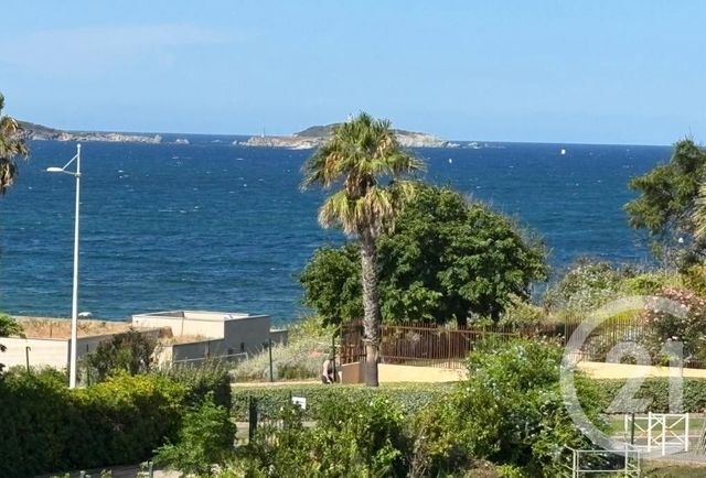 Appartement à vendre - 2 pièces - 31.7 m2 - SIX FOURS LES PLAGES - 83 - PROVENCE-ALPES-COTE-D-AZUR - Century 21 Immobilière Charlemagne