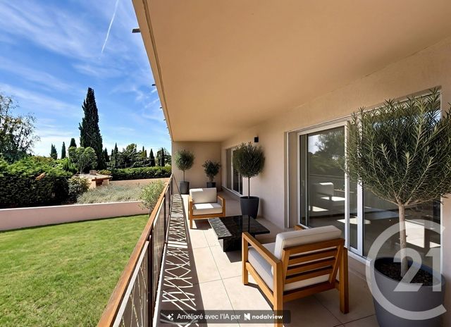 Appartement F3 à vendre - 3 pièces - 64.0 m2 - BANDOL - 83 - PROVENCE-ALPES-COTE-D-AZUR - Century 21 Immobilière Charlemagne