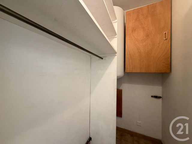 Appartement T3 à louer - 3 pièces - 56.28 m2 - BANDOL - 83 - PROVENCE-ALPES-COTE-D-AZUR - Century 21 Immobilière Charlemagne