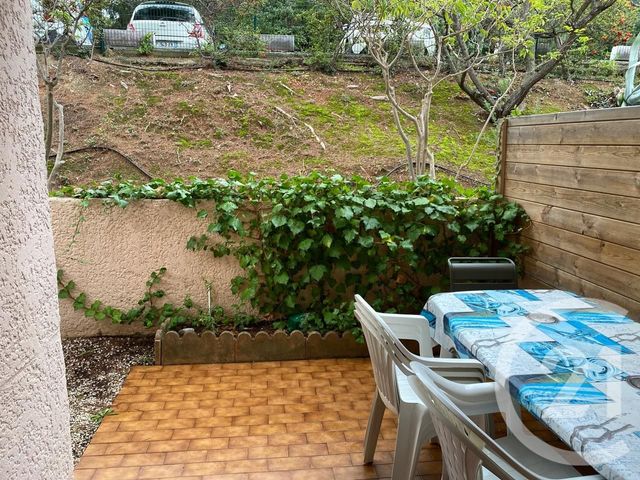 Appartement F2 à vendre - 2 pièces - 24.72 m2 - BANDOL - 83 - PROVENCE-ALPES-COTE-D-AZUR - Century 21 Immobilière Charlemagne Appartement F2 à vendre - 2 pièces - 24.72 m2 - BANDOL - 83 - PROVENCE-ALPES-COTE-D-AZUR - Century 21 Immobilière Charlemagne