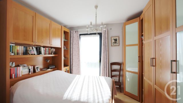 Afficher la photo en grand Appartement F4 à vendre - 4 pièces - 93.64 m2 - BANDOL - 83 - PROVENCE-ALPES-COTE-D-AZUR - Century 21 Immobilière Charlemagne