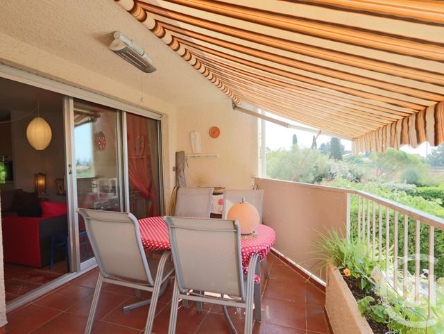 Afficher la photo en grand Appartement F4 à vendre - 4 pièces - 75.0 m2 - BANDOL - 83 - PROVENCE-ALPES-COTE-D-AZUR - Century 21 Immobilière Charlemagne