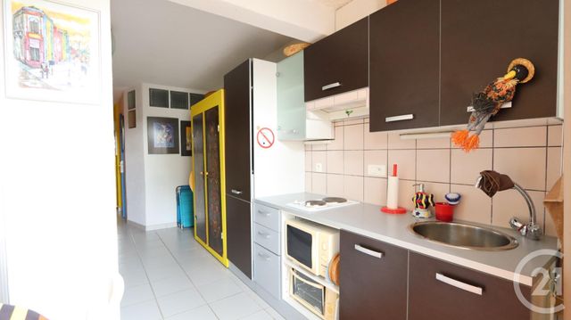 Afficher la photo en grand Appartement F4 à vendre - 4 pièces - 75.0 m2 - BANDOL - 83 - PROVENCE-ALPES-COTE-D-AZUR - Century 21 Immobilière Charlemagne