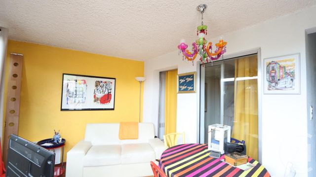Afficher la photo en grand Appartement F4 à vendre - 4 pièces - 75.0 m2 - BANDOL - 83 - PROVENCE-ALPES-COTE-D-AZUR - Century 21 Immobilière Charlemagne