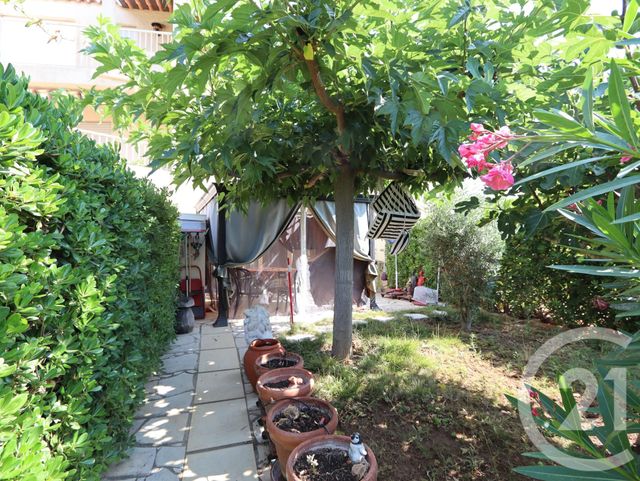 Afficher la photo en grand Appartement F4 à vendre - 4 pièces - 75.0 m2 - BANDOL - 83 - PROVENCE-ALPES-COTE-D-AZUR - Century 21 Immobilière Charlemagne