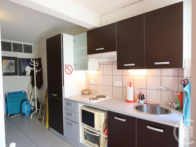 Afficher la photo en grand Appartement F4 à vendre - 4 pièces - 75.0 m2 - BANDOL - 83 - PROVENCE-ALPES-COTE-D-AZUR - Century 21 Immobilière Charlemagne