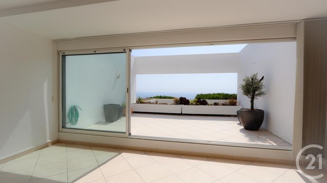 Appartement T2 à vendre - 2 pièces - 36.87 m2 - BANDOL - 83 - PROVENCE-ALPES-COTE-D-AZUR - Century 21 Immobilière Charlemagne Appartement T2 à vendre - 2 pièces - 36.87 m2 - BANDOL - 83 - PROVENCE-ALPES-COTE-D-AZUR - Century 21 Immobilière Charlemagne