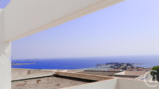 Appartement T2 à vendre - 2 pièces - 36.87 m2 - BANDOL - 83 - PROVENCE-ALPES-COTE-D-AZUR - Century 21 Immobilière Charlemagne Appartement T2 à vendre - 2 pièces - 36.87 m2 - BANDOL - 83 - PROVENCE-ALPES-COTE-D-AZUR - Century 21 Immobilière Charlemagne