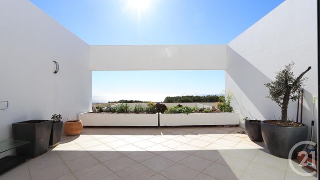 Appartement T2 à vendre - 2 pièces - 36.87 m2 - BANDOL - 83 - PROVENCE-ALPES-COTE-D-AZUR - Century 21 Immobilière Charlemagne Appartement T2 à vendre - 2 pièces - 36.87 m2 - BANDOL - 83 - PROVENCE-ALPES-COTE-D-AZUR - Century 21 Immobilière Charlemagne