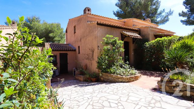 Afficher la photo en grand Appartement F4 à vendre - 4 pièces - 74.43 m2 - BANDOL - 83 - PROVENCE-ALPES-COTE-D-AZUR - Century 21 Immobilière Charlemagne